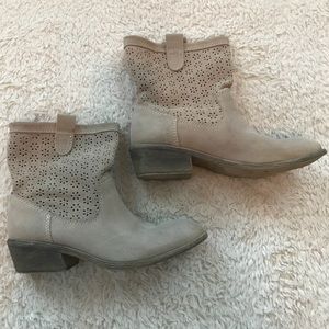 American Rag Nude Suede Booties w Laser Cut Detail